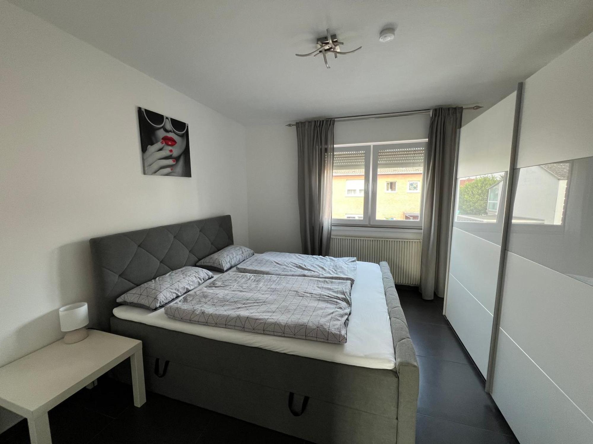 Elegante Apartment In Erftstadt Mit Balkon, Zentral, Bahnhof Nah, Phantasialand Bruehl Bei Cologne المظهر الخارجي الصورة