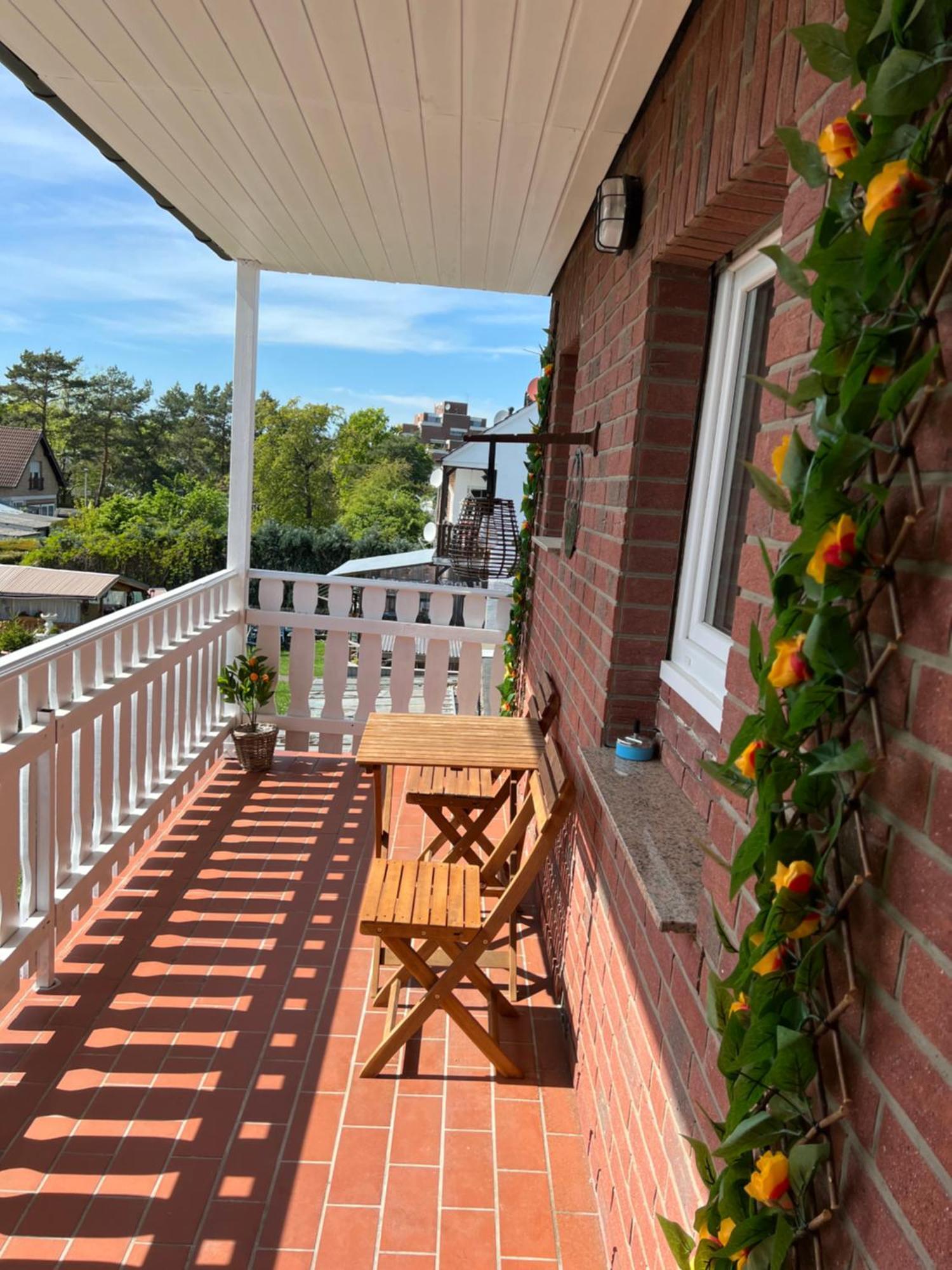 Elegante Apartment In Erftstadt Mit Balkon, Zentral, Bahnhof Nah, Phantasialand Bruehl Bei Cologne المظهر الخارجي الصورة